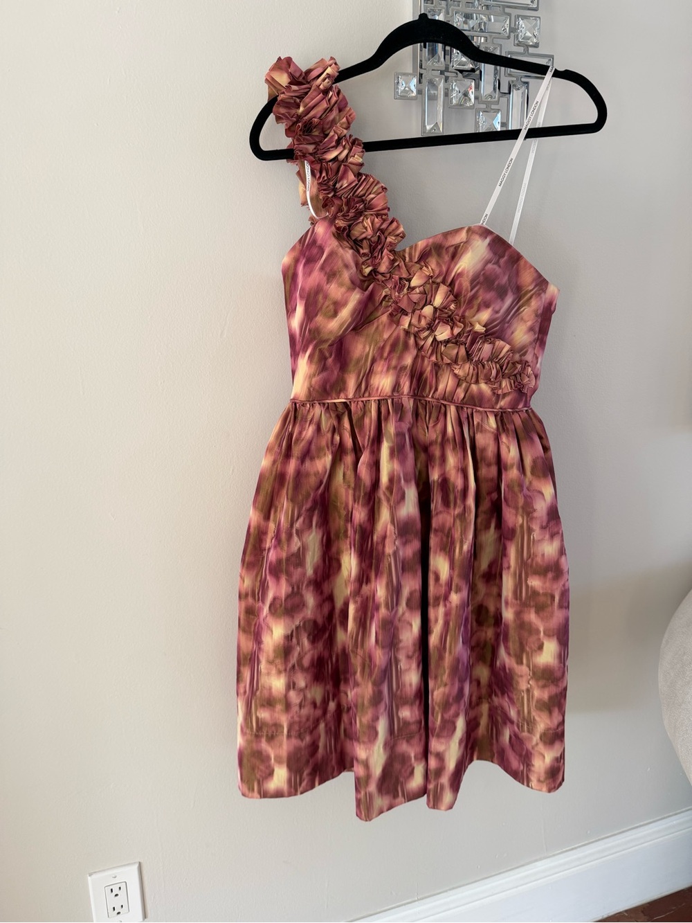 Maggy London One-Shoulder Ruffle Dress in Rose and Gold Tones